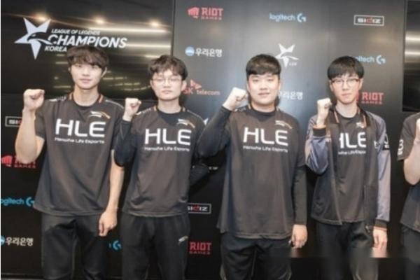 完成欧冠三 完成欧冠三